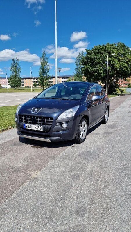 Blå Begagnad 2011 Peugeot 3008 Kombi | 58 000 kr - Bild 1/4