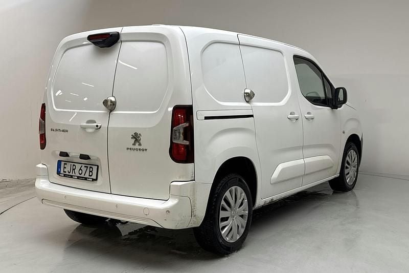 Begagnad Peugeot Partner 130 HK (95 kW) 2021 Vit Minibuss