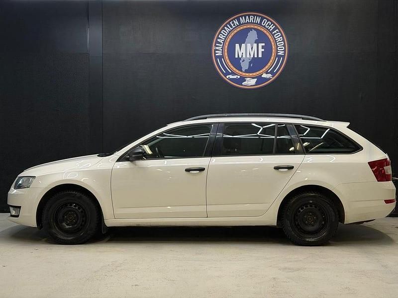 Begagnad Skoda Octavia 105 HK (77 kW) 2015 Vit Halvkombi