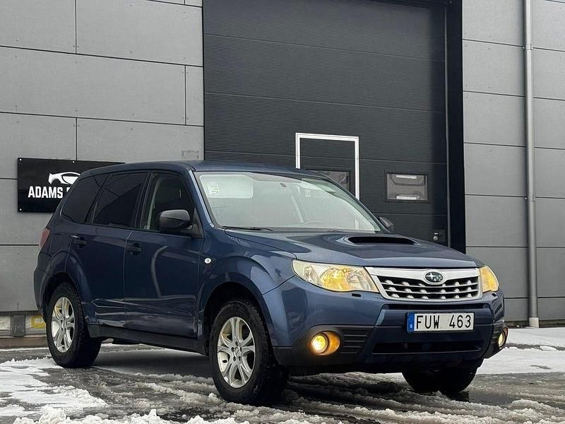 Begagnad Subaru Forester 147 HK (108 kW) 2012 Mörkblå SUV