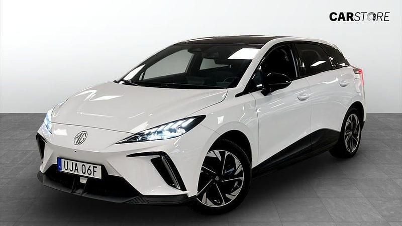 Vit Begagnad 2022 MG MG4 EV Luxury Halvkombi | 239 900 kr (Bra pris) - Bild 1/4