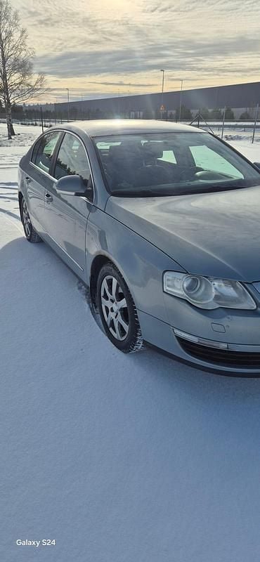 Begagnad VW Passat 170 HK (125 kW) 2009