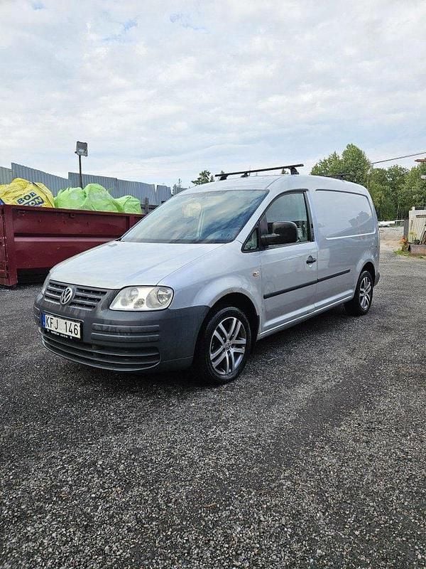 Silver Begagnad 2010 VW Caddy Maxi Minibuss | 29 500 kr (Marknadspris) - Bild 1/4
