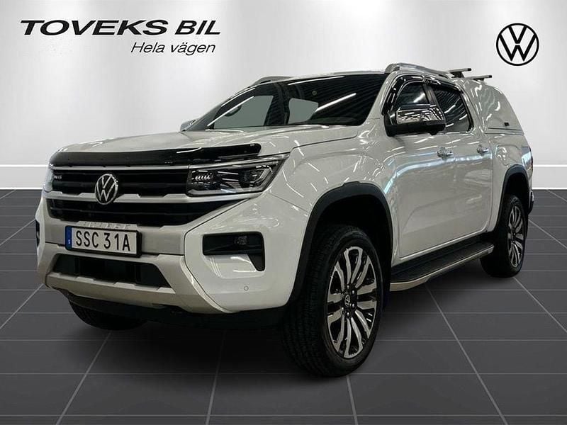 Vit (clear white) Ny 2025 VW Amarok Aventura Pickup | 843 523 kr (Marknadspris) - Bild 1/4