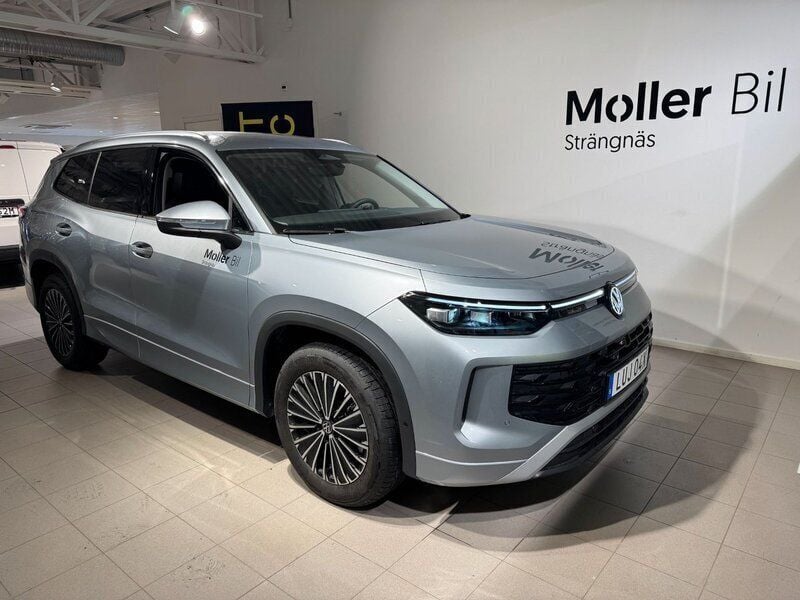 Silver Begagnad 2025 VW Tayron Life SUV | 549 900 kr - Bild 1/4