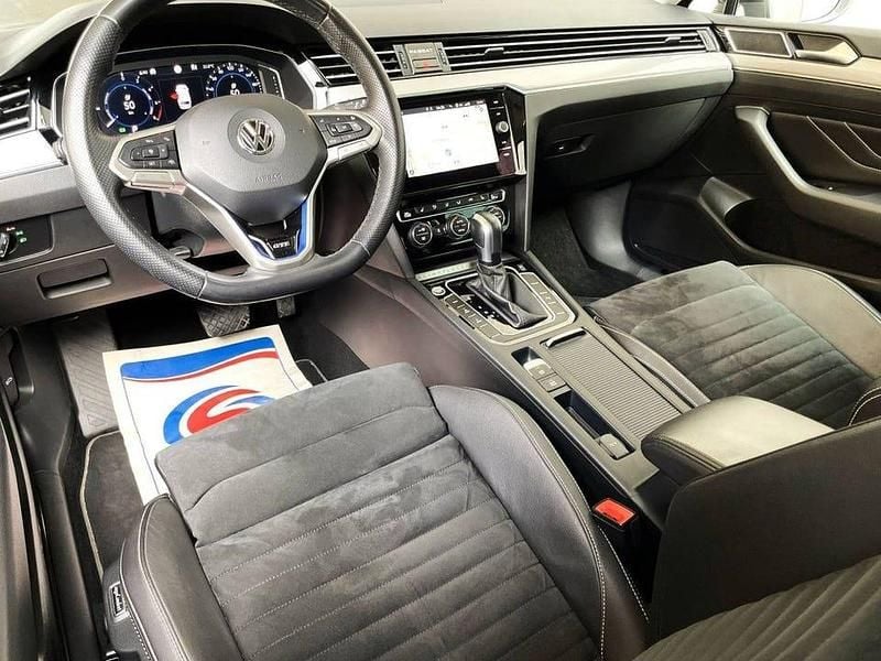Begagnad VW Passat GTE 218 HK (160 kW) 2020 Svart Kombi