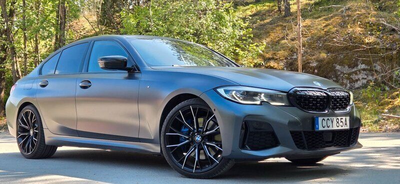 Grå Begagnad 2020 BMW M3 Comfort Edition Sedan | 499 900 kr - Bild 1/4