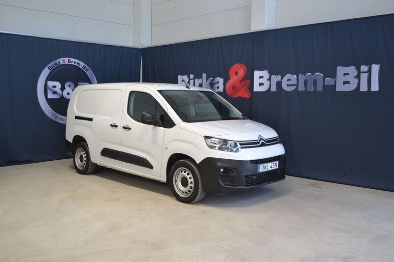 Vit Begagnad 2023 Citroën Berlingo Minibuss | 275 000 kr (Marknadspris) - Bild 1/4