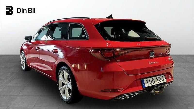 Begagnad Seat Leon FR 150 HK (110 kW) 2020 Röd Kombi