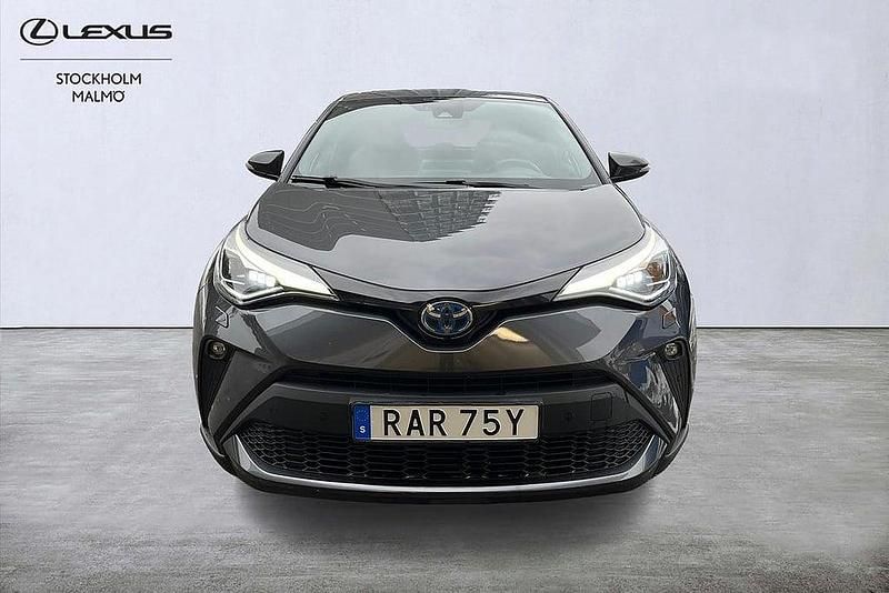 Begagnad Toyota C-HR Edition 152 HK (111 kW) 2023 Mörkgrå SUV