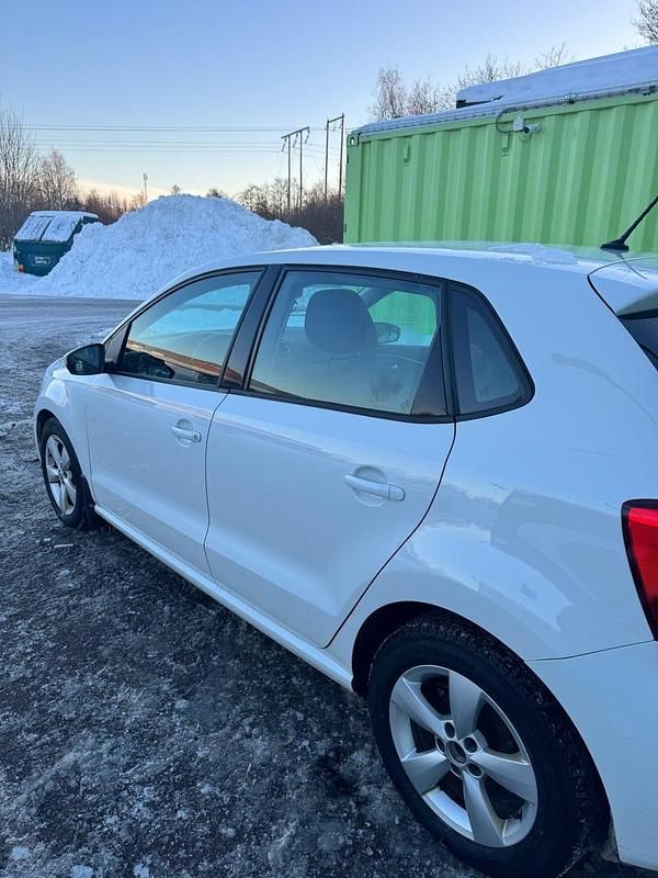 Begagnad VW Polo 90 HK (66 kW) 2016 Halvkombi