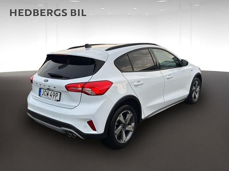Begagnad Ford Focus Active 125 HK (91 kW) 2021 Vit Halvkombi