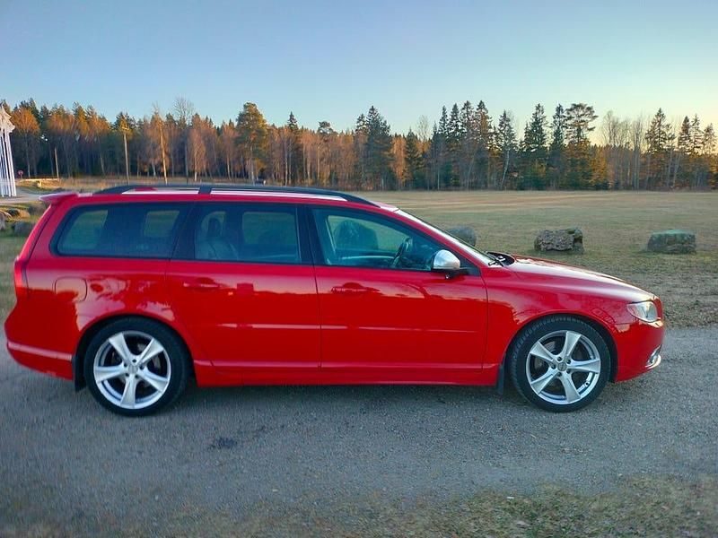 Begagnad Volvo V70 R-Design 215 HK (158 kW) 2012 Kombi