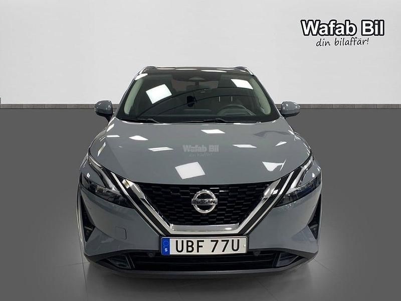 Begagnad Nissan Qashqai 158 HK (116 kW) 2021 Ljusgrå SUV