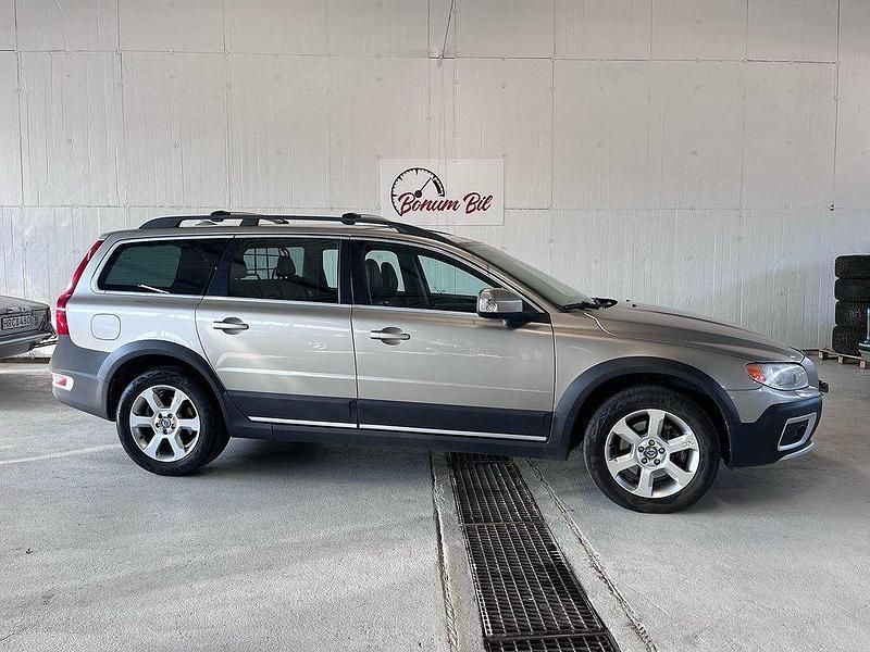 Ljusbrun (brun) Begagnad 2010 Volvo XC70 Summum SUV | 74 900 kr (Bra pris) - Bild 1/4