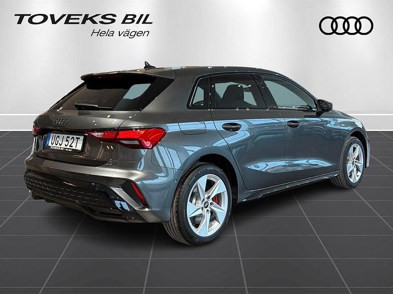 Ny Audi A3 Sportback e-tron Premium 2026 Grå Halvkombi