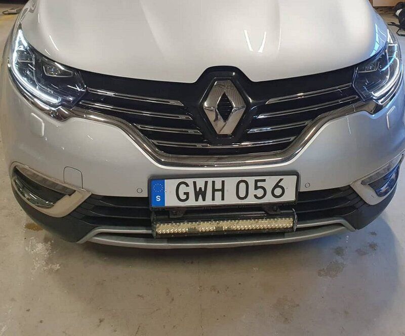 Silver Begagnad 2015 Renault Espace Minibuss | 139 999 kr (Bra pris) - Bild 1/4