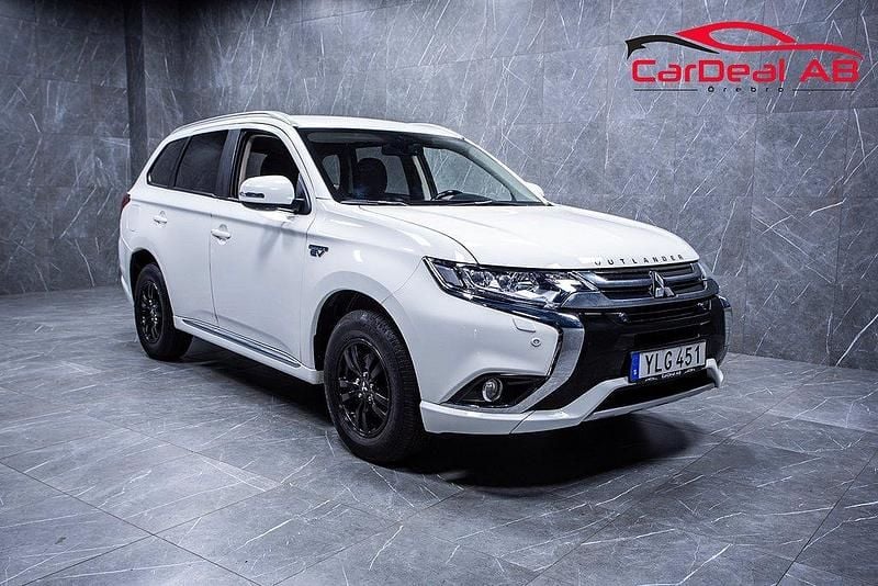 Vit Begagnad 2017 Mitsubishi Outlander P-HEV Edition SUV | 152 800 kr (Marknadspris) - Bild 1/4