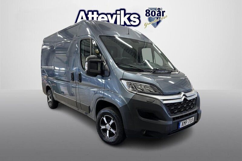 Grå Begagnad 2018 Citroën Jumper Minibuss | 165 000 kr - Bild 1/4
