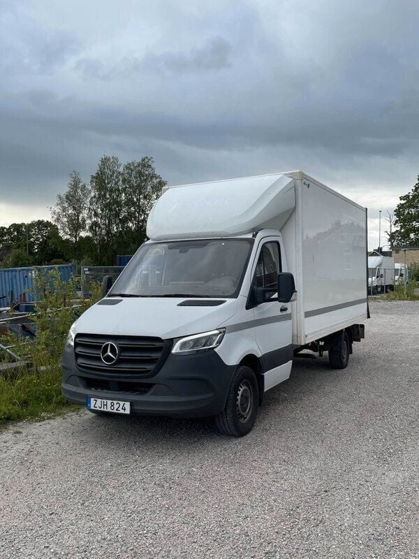 Vit Begagnad 2021 Mercedes Sprinter Van | 169 900 kr - Bild 1/4