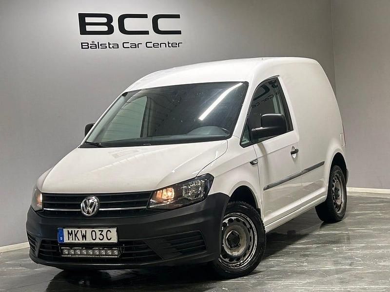 Vit Begagnad 2018 VW Caddy Minibuss | 124 900 kr (Bra pris) - Bild 1/3