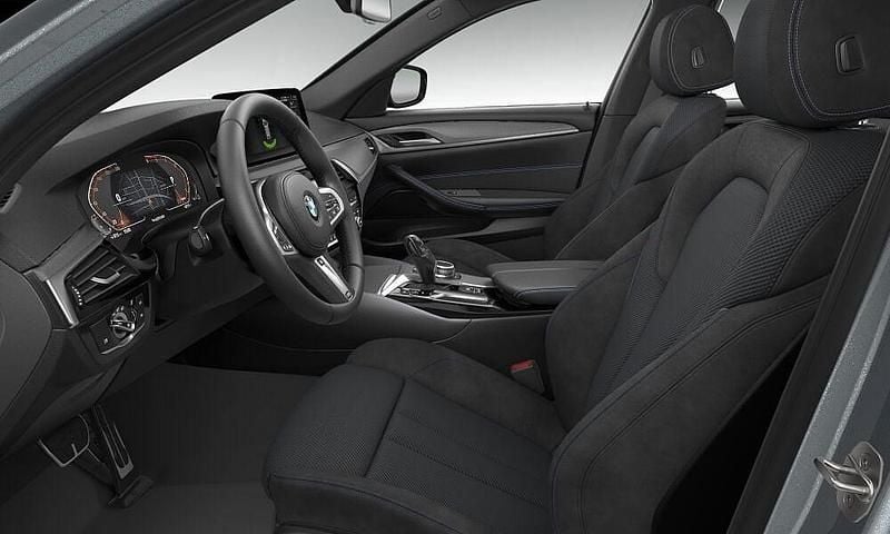 Begagnad BMW 520 M Sport 190 HK (139 kW) 2022 Bluestone Kombi