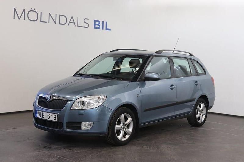 Ljusgrå Begagnad 2008 Skoda Fabia Kombi | 39 900 kr (Marknadspris) - Bild 1/4