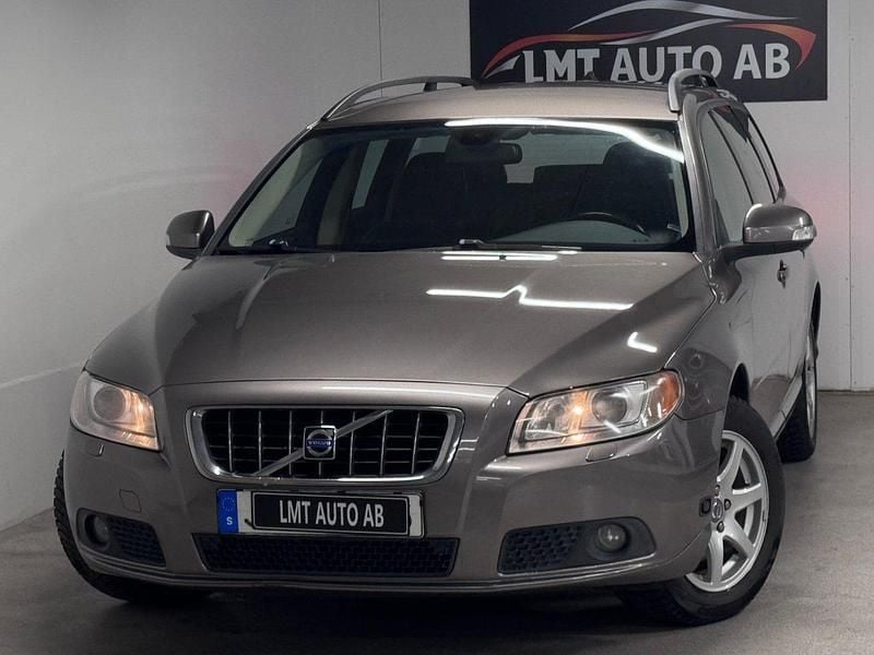 Grå Begagnad 2007 Volvo V70 Momentum Kombi | 39 900 kr (Dyr) - Bild 1/4
