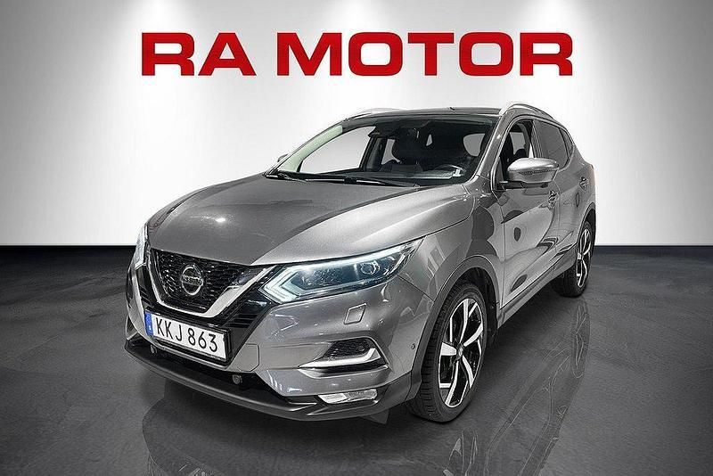 Grå Begagnad 2018 Nissan Qashqai Tekna SUV | 189 900 kr (Marknadspris) - Bild 1/4