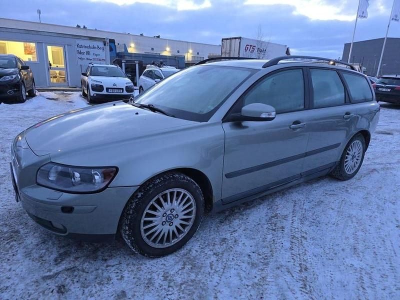 Grön Begagnad 2007 Volvo V50 Kinetic Kombi | 16 500 kr (Bra pris) - Bild 1/4