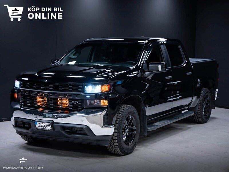 Svart Begagnad 2021 Chevrolet Silverado Van | 659 800 kr - Bild 1/3