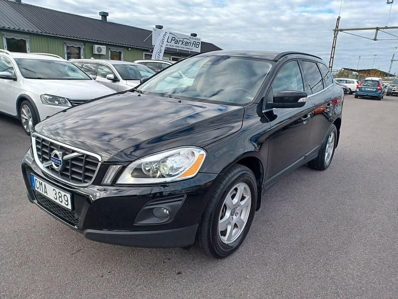 Svart Begagnad 2010 Volvo XC60 Momentum SUV | 94 900 kr (Marknadspris) - Bild 1/4