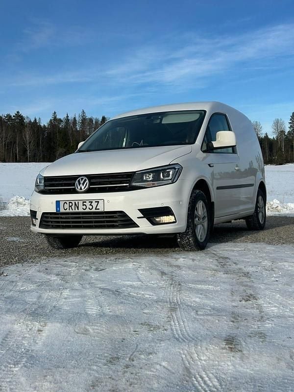 Begagnad VW Caddy 102 HK (75 kW) 2020 Minibuss