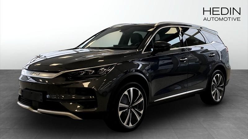 Grå (grey) Ny 2024 BYD Tang SUV | 799 900 kr (Lite dyr) - Bild 1/4