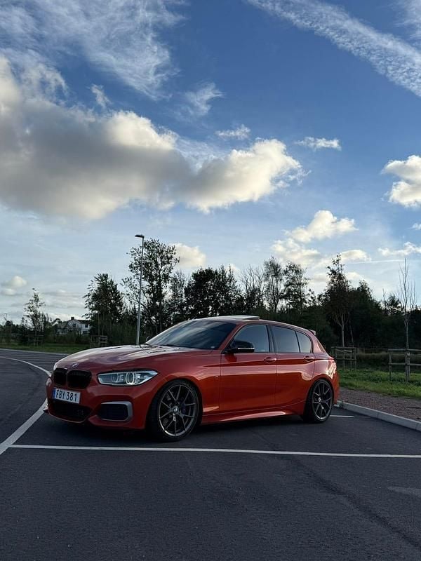 Begagnad BMW M135 326 HK (239 kW) 2016 Halvkombi
