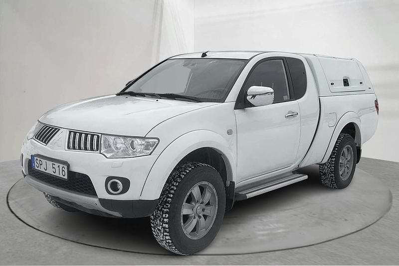 Begagnad Mitsubishi L200 178 HK (130 kW) 2012 Vit Pickup