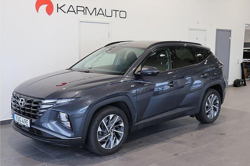 Grå Begagnad 2023 Hyundai Tucson SUV | 274 900 kr (Superpris) - Bild 1/4