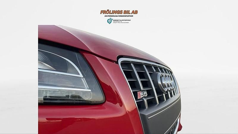 Begagnad Audi S5 333 HK (244 kW) 2010 Röd Cab