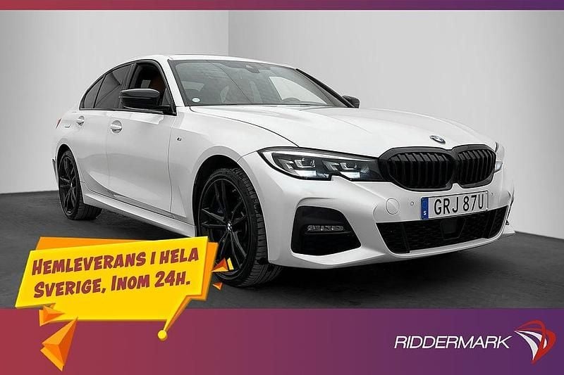 Vit Begagnad 2021 BMW 330e M Sport Sedan | 334 990 kr (Marknadspris) - Bild 1/3