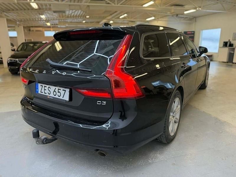 Begagnad Volvo V90 150 HK (110 kW) 2018 Svart Kombi