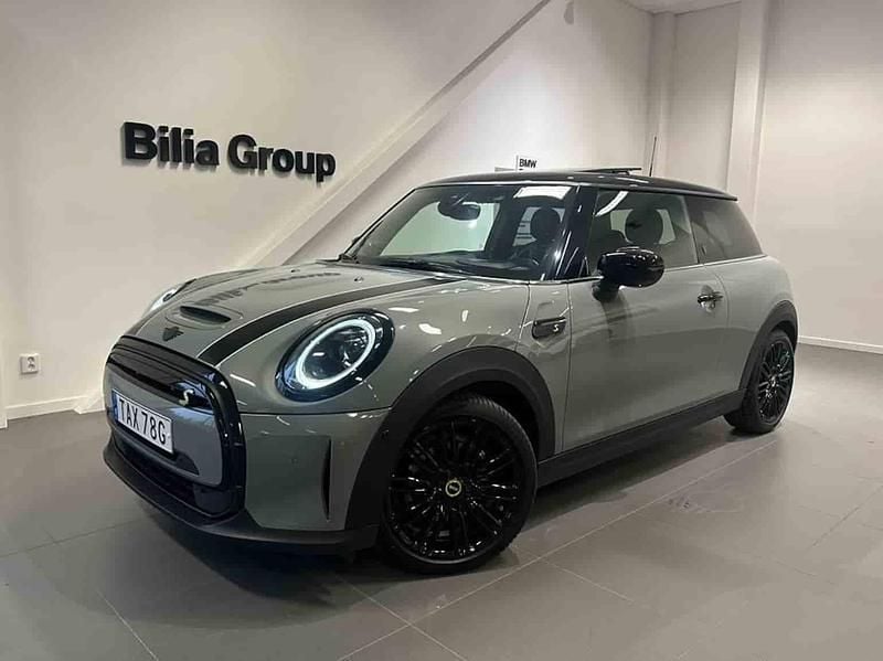 Grå Begagnad 2023 Mini Cooper SE Halvkombi | 249 000 kr - Bild 1/1