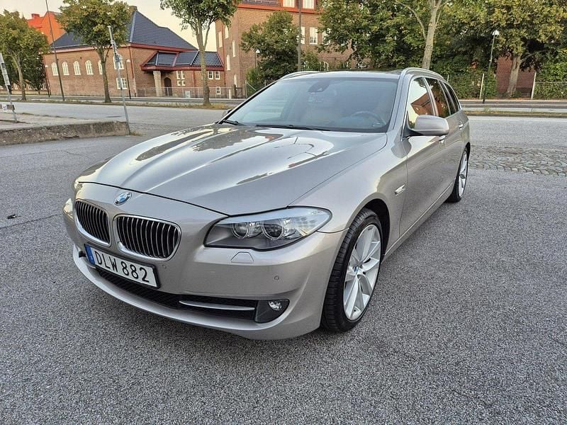 Grå Begagnad 2011 BMW 535 Kombi | 110 000 kr (Superpris) - Bild 1/4