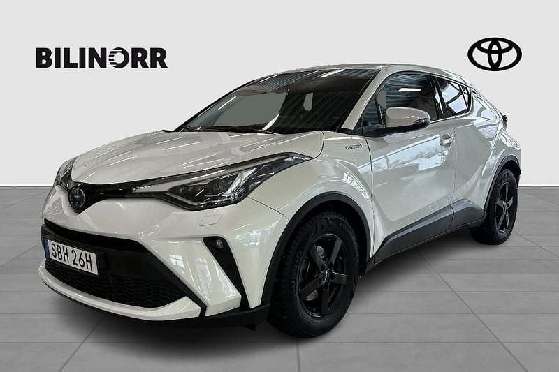 Begagnad Toyota C-HR Edition 124 HK (91 kW) 2020 Vit SUV