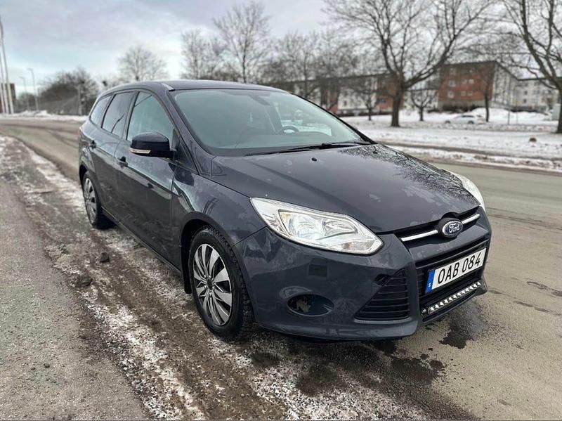 Begagnad Ford Focus 115 HK (84 kW) 2011 Kombi