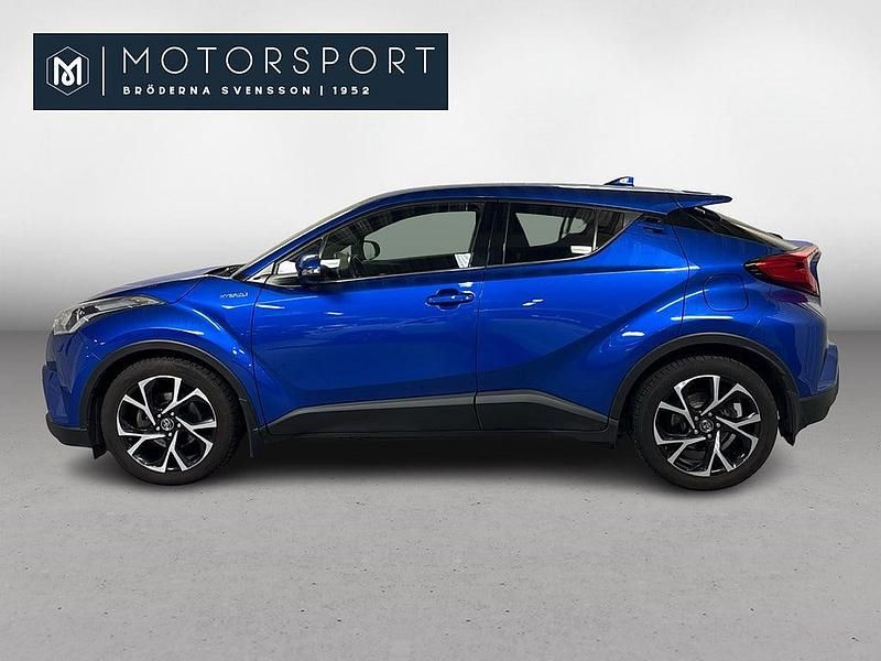 Begagnad Toyota C-HR Edition 122 HK (89 kW) 2018 Blå SUV