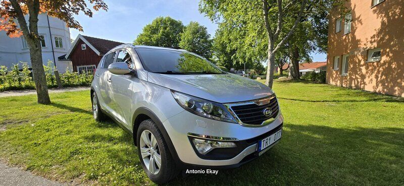 Silver Begagnad 2011 Kia Sportage Comfort SUV | 69 900 kr (Bra pris) - Bild 1/4