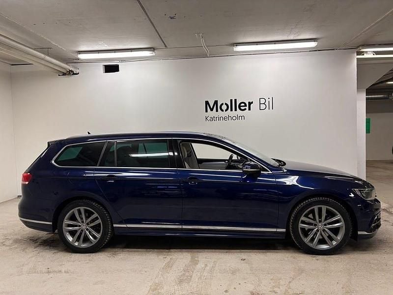 Begagnad VW Passat 150 HK (110 kW) 2019 Atlantic blue metallic