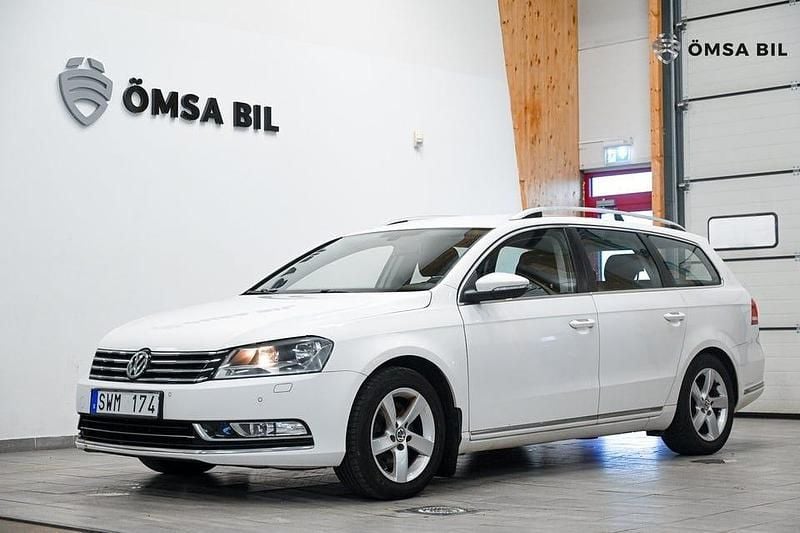 Vit Begagnad 2014 VW Passat Kombi | 89 800 kr (Marknadspris) - Bild 1/4