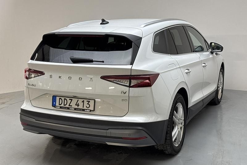 Begagnad Skoda Enyaq iV 150 kW (204 HK) 2023 Vit SUV
