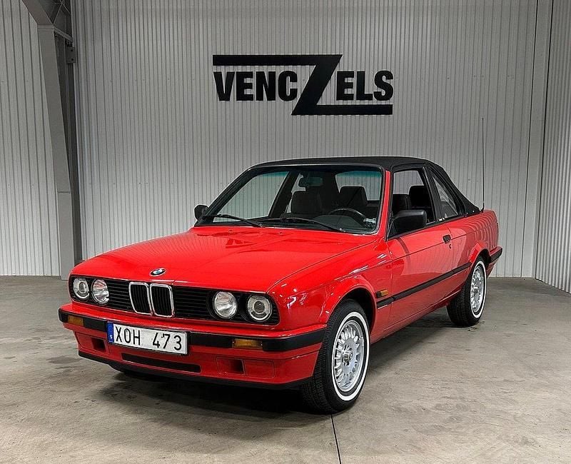 Röd Begagnad 1990 BMW 316 Cab | 109 000 kr - Bild 1/4
